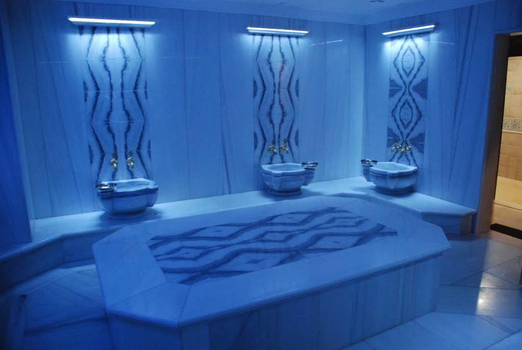 Kndf Marine Hotel Istanbul Bagian luar foto