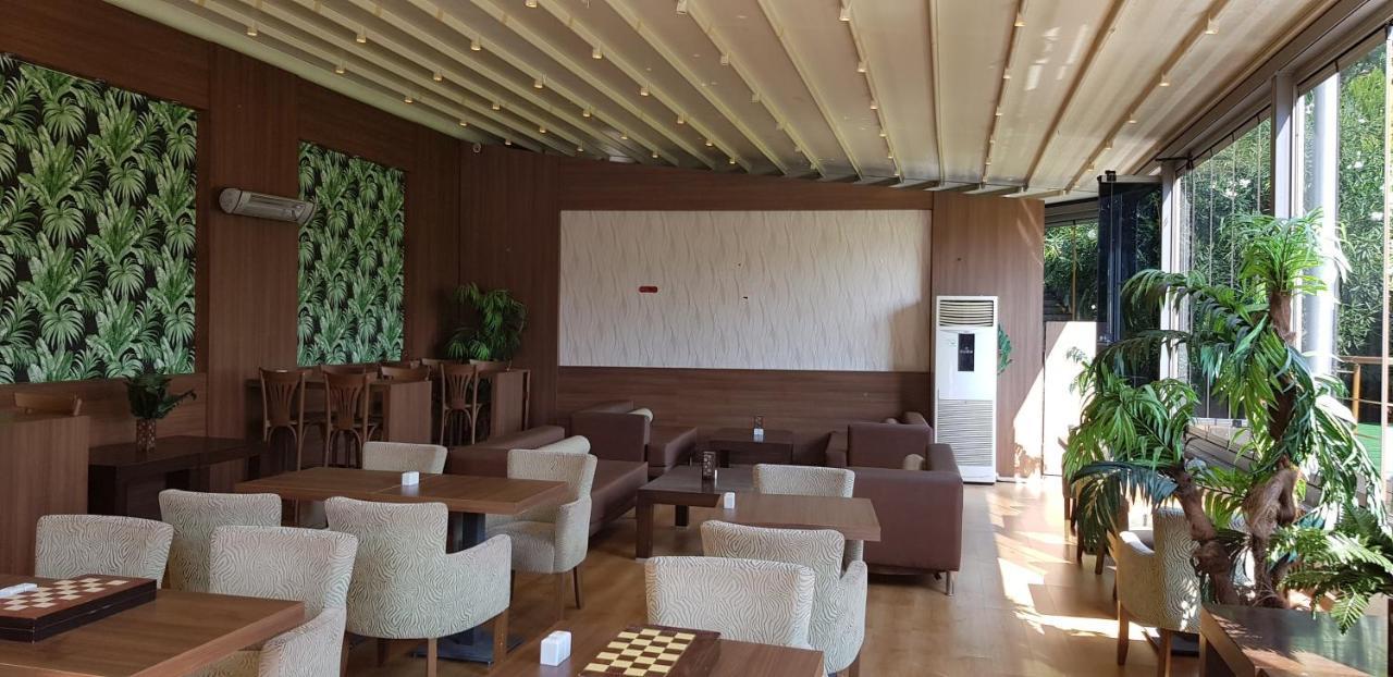 Kndf Marine Hotel Istanbul Bagian luar foto