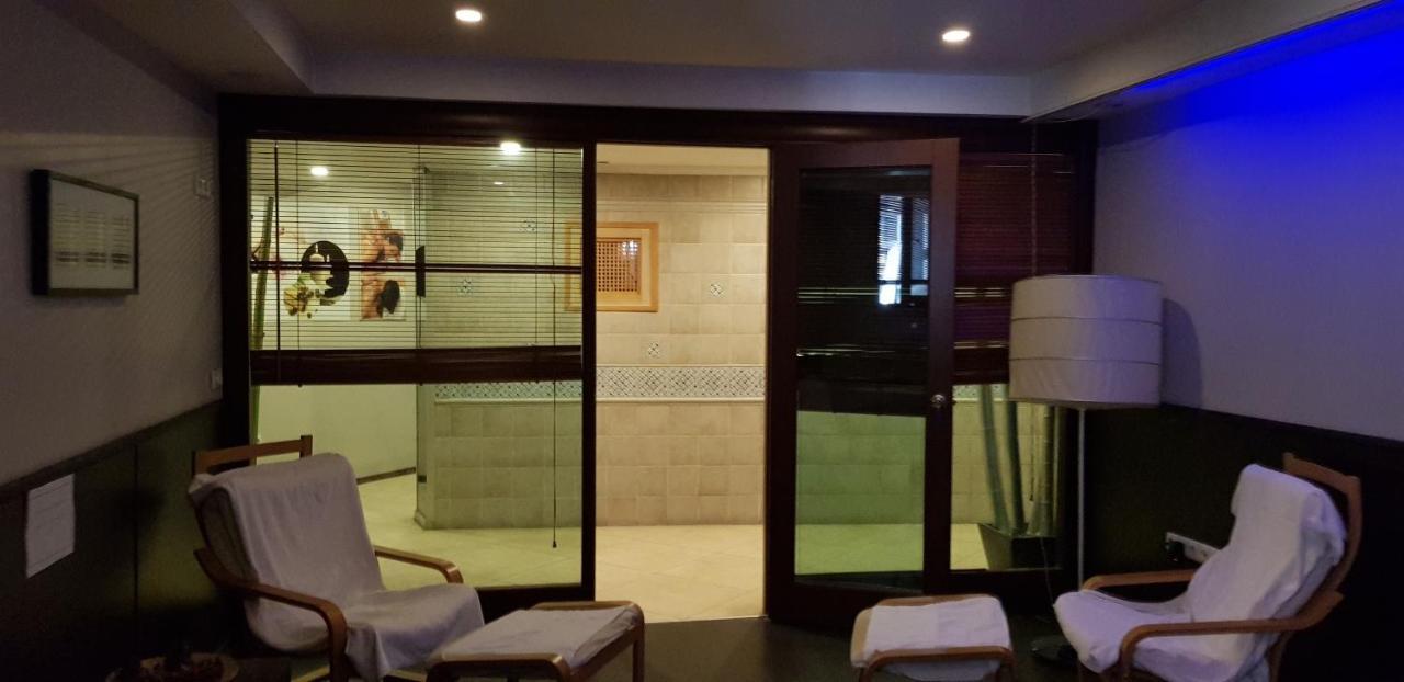 Kndf Marine Hotel Istanbul Bagian luar foto